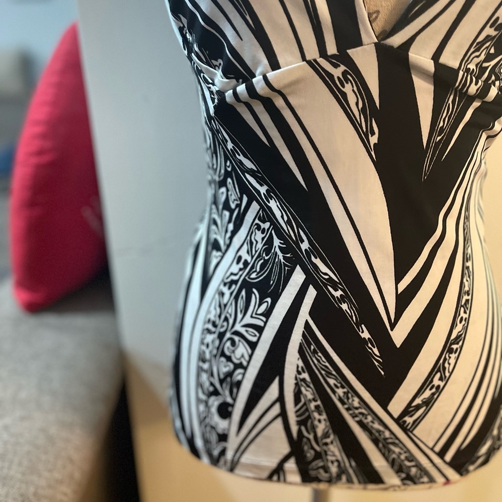 Just Cavalli Black and White V-Neck Graphic Sleeveless Tank - Picture 3 of 16